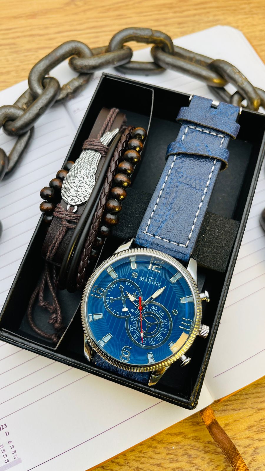 MARINE CON MANILLA Y CAJA RELOJ 